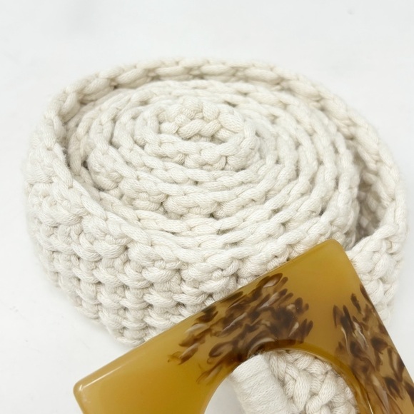 Vintage Ivory Knit Belt Square W/Lucite Buckle Fits Up To 50” Fully Adjustable - Picture 3 of 4